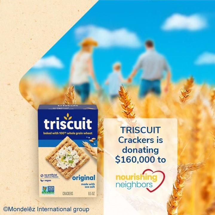 家庭走遍玉米田 盒Triscuits和文本读读