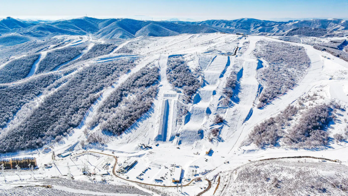 滑雪山